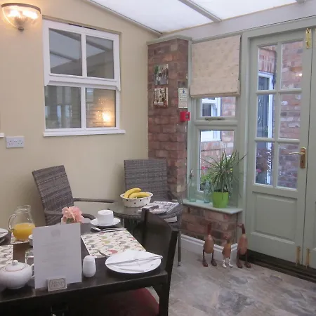 Bowen House 4* York