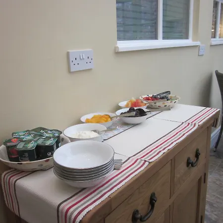 Bowen House Guest house