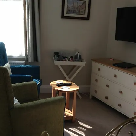 Bowen House Guest house