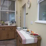 Bowen House Гостевой дом Йорк